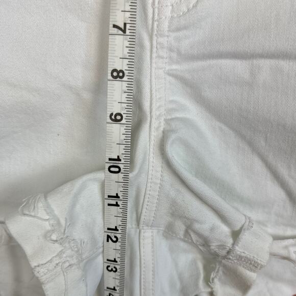 Torrid White Denim Cutoff Plus Size Boyfriend Shorts Fray Hem SZ 26 Coastal Chic - Picture 4 of 9
